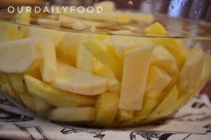 Cartofi crocanti la cuptor cu rozmarin