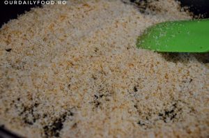 Tort raw vegan delicios cu visine si cocos