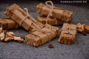Batoane de cereale fara coacere facute acasa
