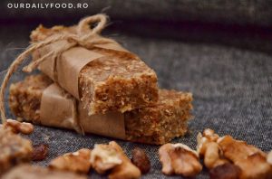 Batoane de cereale fara coacere facute acasa