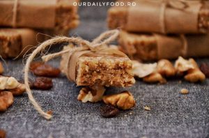 Batoane de cereale fara coacere facute acasa