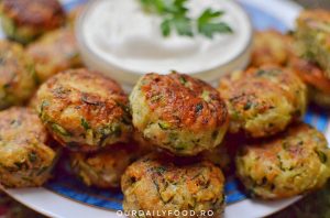 Chiftelute delicioase cu zuchini si emental