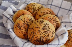 Chifle pentru burgeri - varianta fara ou