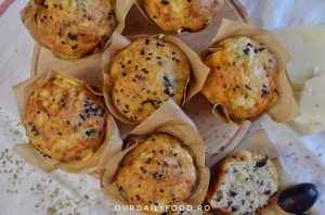 Briose cu masline, cascaval si oregano