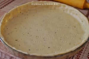 Tarta frageda cu ciuperci, morcov si ardei