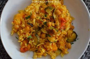 Orez cu legume la cuptor