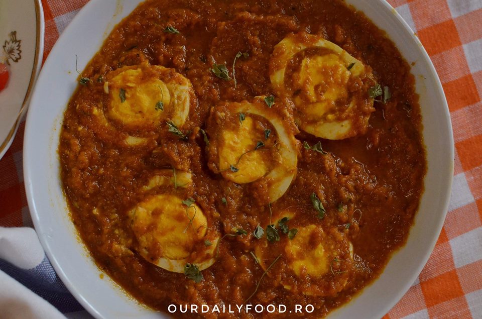 Curry de oua sau egg curry