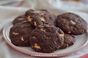 Fursecuri/biscuiti triplu ciocolata
