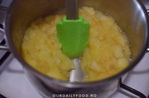 Pasta sau piure de mere fara zahar - pentru iarna