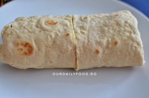 Breakfast burrito sau burrito vegetarian pentru micul dejun