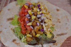 Breakfast burrito sau burrito vegetarian pentru micul dejun