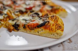 Aluat pentru pizza si pizza vegetariana