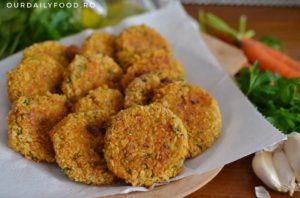 Chiftele cu legume la cuptor