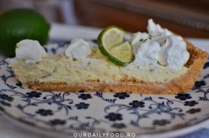 Tarta fara coacere cu lime (lamaie verde)
