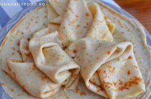 Clatite elastice si fine, aluat de clatite