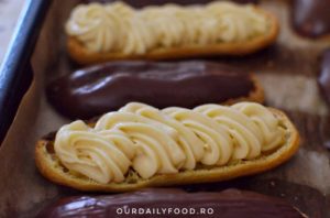 Eclere sau ecleruri cu crema de vanilie