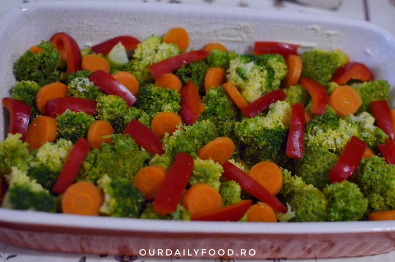 Broccoli gratinat cu legume