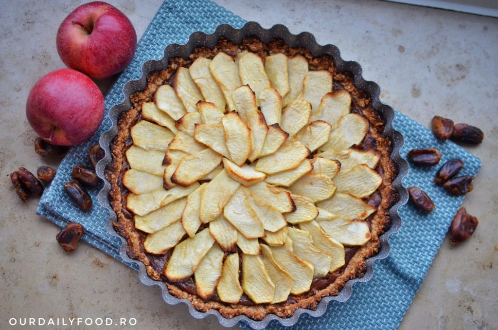 Tarta de mere cu caramel - vegana, fara zahar, fara gluten