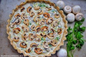 Tarta de ciuperci si praz cu aluat din faina integrala