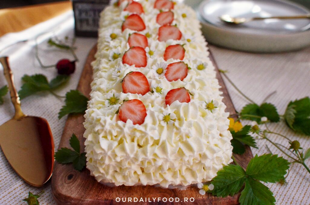 Tiramisu cu capsuni - desert fara coacere
